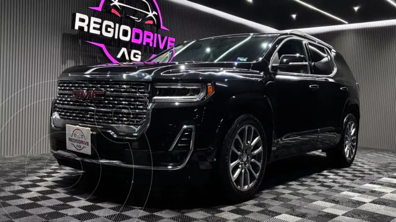 Foto GMC Acadia Denali usado (2023) color Negro Onix precio $769,900