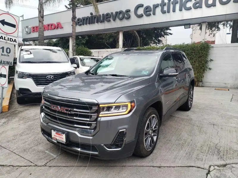 Foto GMC Acadia AT4 usado (2020) color Plata precio $489,000