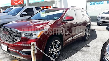 foto GMC Acadia Denali usado (2018) color Rojo Obscuro precio $545,000