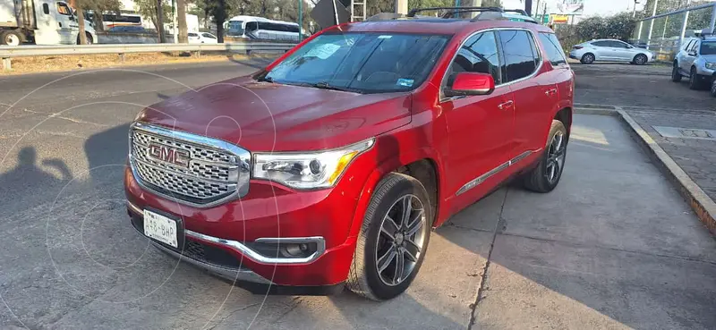 Foto GMC Acadia Denali usado (2019) color Rojo Obscuro precio $629,999