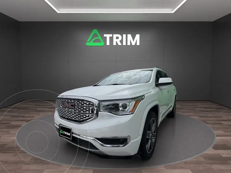 Foto GMC Acadia Denali usado (2019) color Blanco precio $340,999