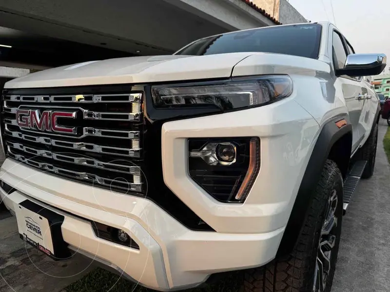 Foto GMC Canyon Denali usado (2024) color Blanco precio $898,000