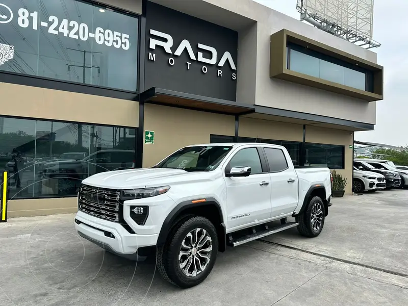 Foto GMC Canyon Denali usado (2024) color Blanco precio $1,150,800