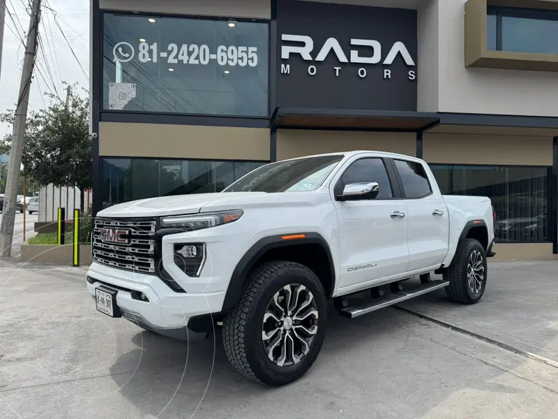 Foto GMC Canyon Denali usado (2024) color Blanco precio $1,150,800