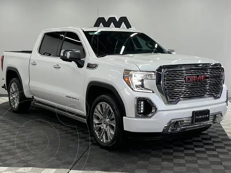 Foto GMC Sierra Denali usado (2021) color Negro precio $849,999
