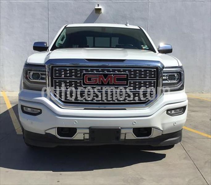 foto GMC Sierra Denali DVD usado (2017) color Blanco precio $710,000