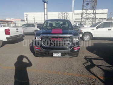 GMC Sierra Cabina Regular SLE 4x4 usado (2017) color Negro precio $539,000