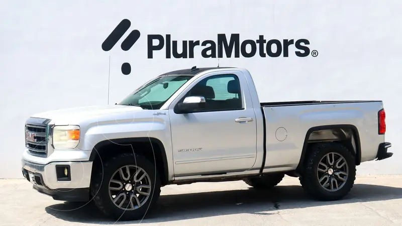 Foto GMC Sierra Cabina Regular SLE 4x4 usado (2014) color plateado precio $349,000