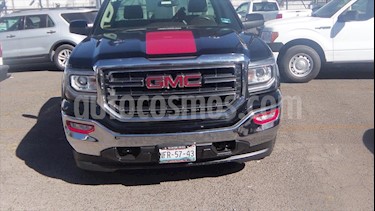 GMC Sierra Cabina Regular SLE 4x4 usado (2017) color Negro precio $539,000