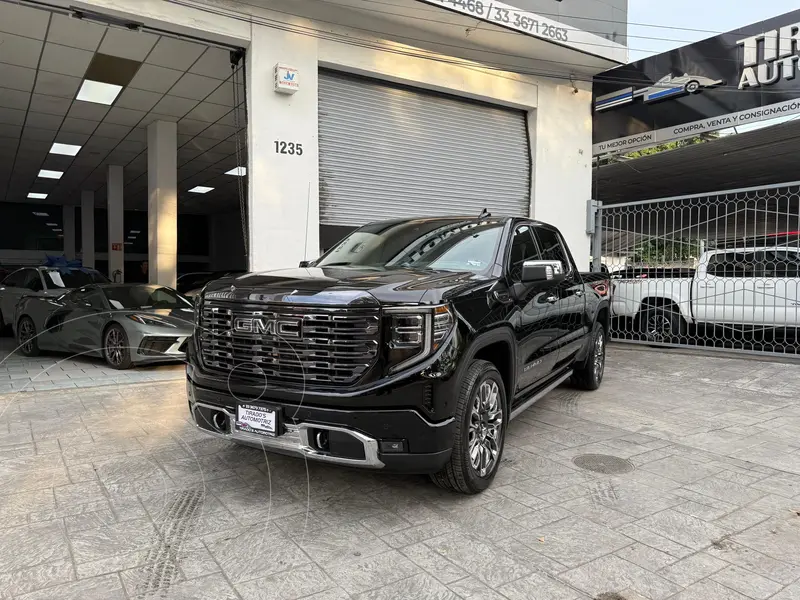 Foto GMC Sierra Denali Ultimate usado (2024) color Negro financiado en mensualidades(enganche $340,000 mensualidades desde $53,496)