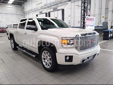 GMC Sierra Denali DVD usado (2015) color Blanco precio $595,000