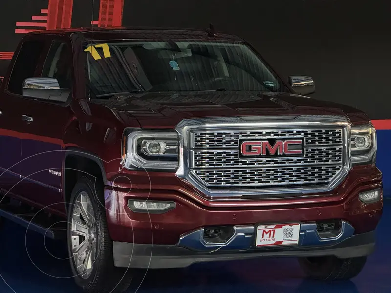 Foto GMC Sierra Denali DVD usado (2017) color Rojo Merlot financiado en mensualidades(enganche $129,980)