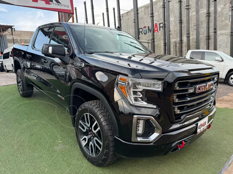 Foto GMC Sierra AT4 usado (2021) color Negro financiado en mensualidades(enganche $310,000 mensualidades desde $18,845)