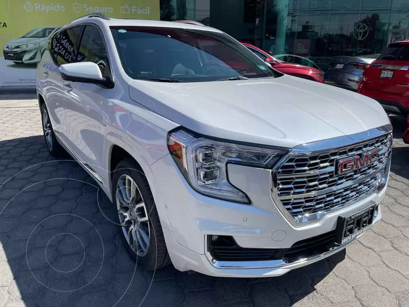 Foto GMC Terrain Denali usado (2023) color Blanco precio $670,000