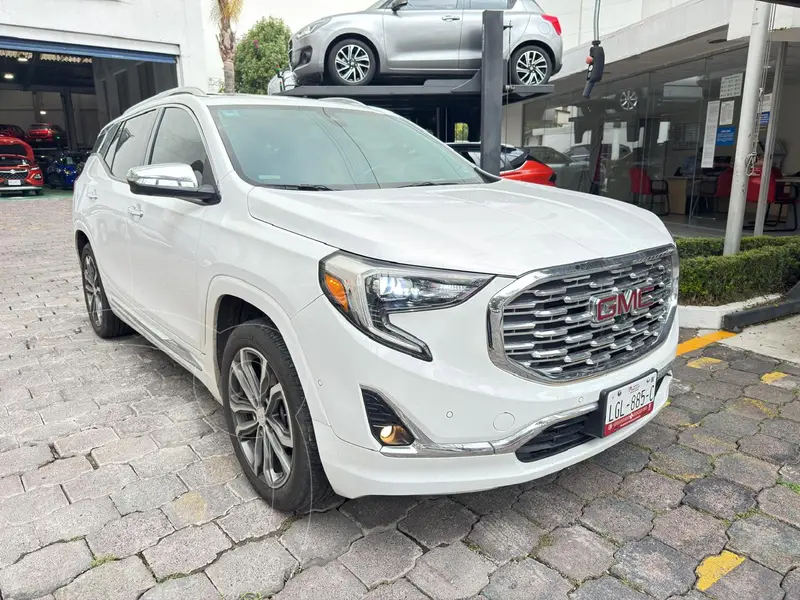 Foto GMC Terrain Denali usado (2019) color Blanco financiado en mensualidades(enganche $89,998)