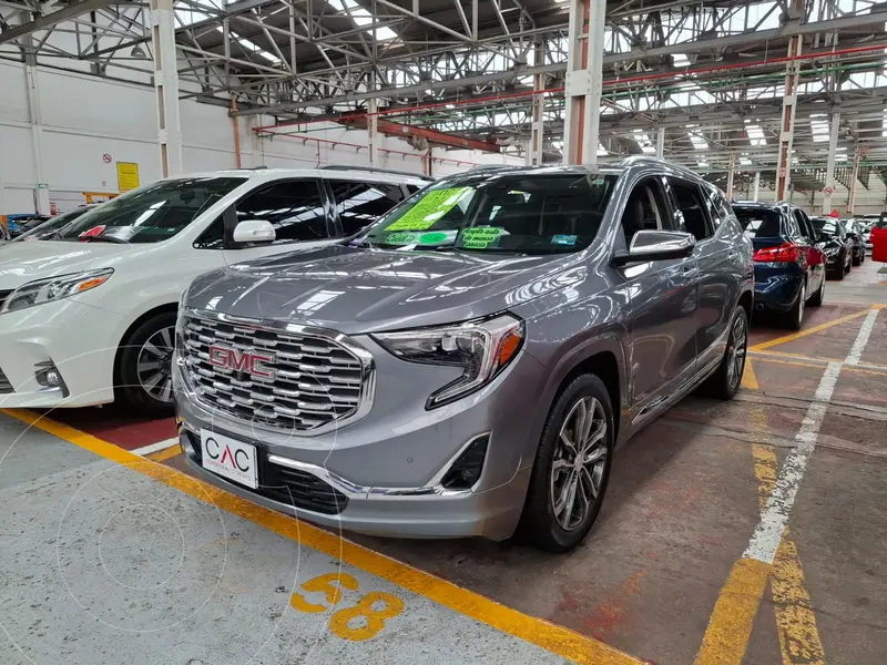 Foto GMC Terrain Denali usado (2020) color Gris financiado en mensualidades(enganche $107,500 mensualidades desde $9,800)