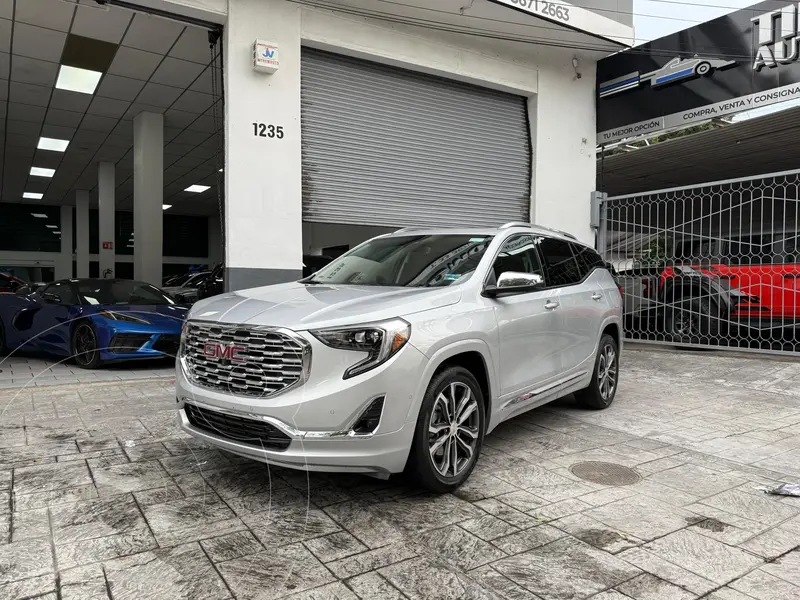 Foto GMC Terrain Denali usado (2021) color Plata precio $489,900