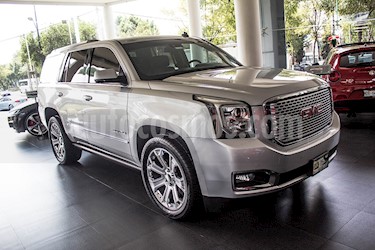 foto GMC Yukon Denali AWD usado (2015) color Plata Brillante precio $619,000