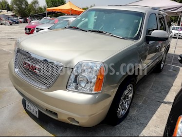 foto GMC Yukon Denali usado (2008) color Dorado precio $168,000