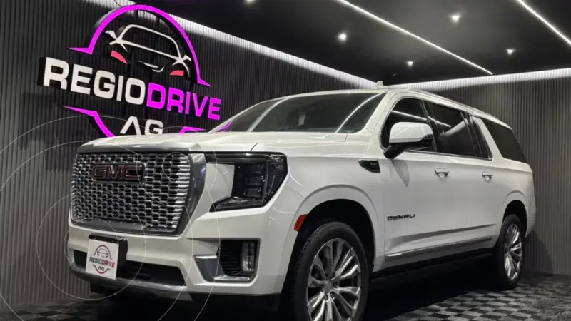 Foto GMC Yukon Denali usado (2023) color Blanco financiado en mensualidades(enganche $849,950 mensualidades desde $23,992)