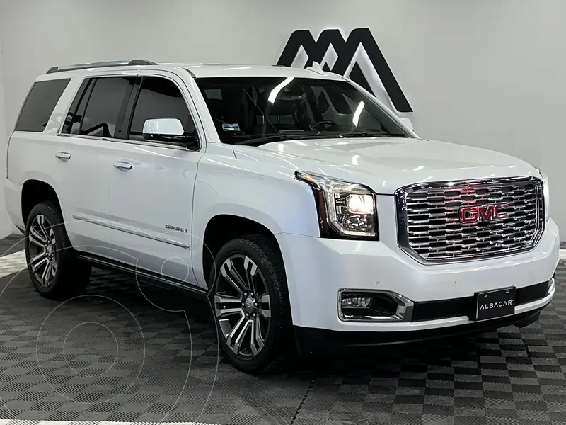 Foto GMC Yukon Denali 8 Vel AWD usado (2019) color Blanco precio $629,999
