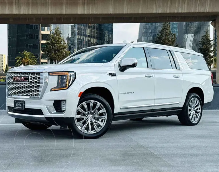 Foto GMC Yukon Denali XL usado (2024) color Blanco financiado en mensualidades(enganche $417,780 mensualidades desde $41,214)