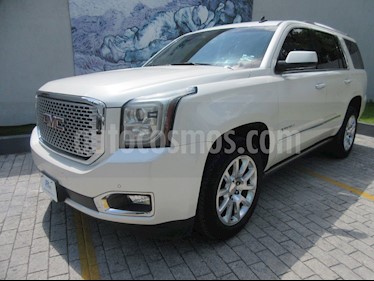 GMC Yukon Denali AWD usado (2015) color Blanco precio $559,000