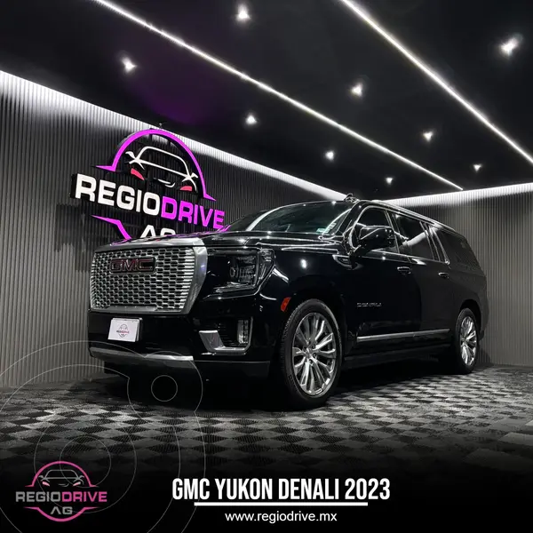Foto GMC Yukon Denali usado (2023) color Negro financiado en mensualidades(enganche $540,000 mensualidades desde $33,051)