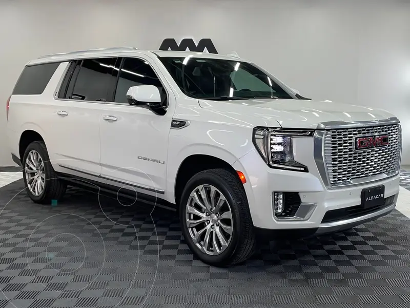 Foto GMC Yukon Denali XL usado (2023) color Blanco precio $1,627,999