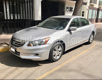 foto Honda Accord LX 2.4L usado (2011) color Plata precio $135,000