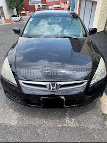 foto Honda Accord LX 2.4L usado (2006) color Negro precio $73,500
