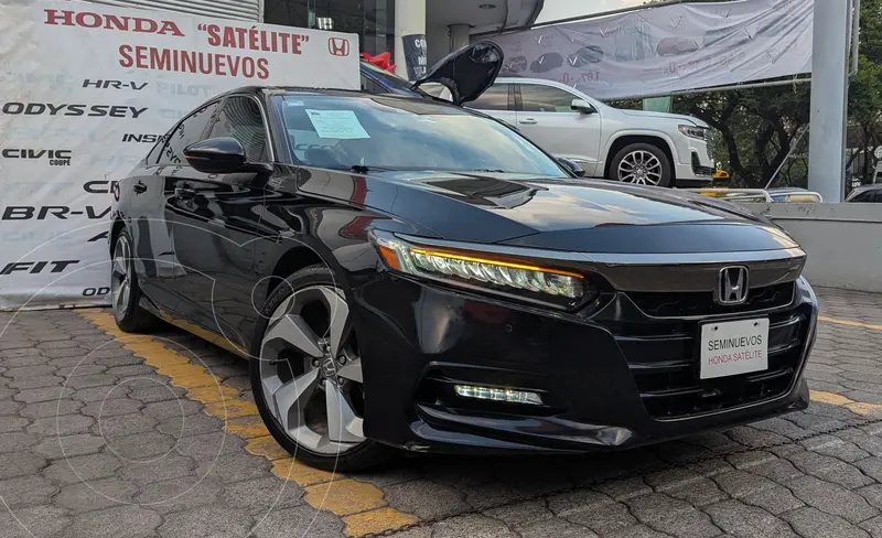 Foto Honda Accord Touring usado (2019) color Negro precio $375,000