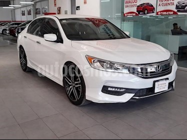 foto Honda Accord 4P SPORT L4 CVT CAMARA REVERSA RA-16 usado (2017) color Blanco precio $300,000