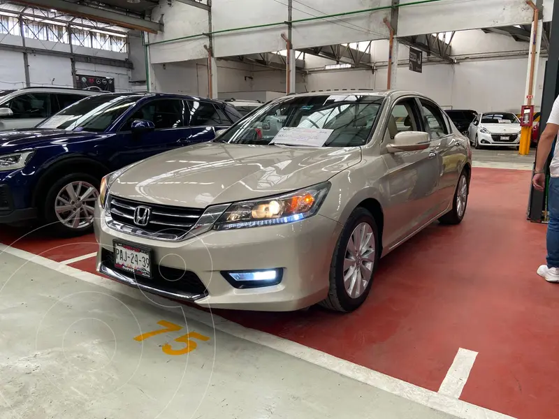 Foto Honda Accord EXL usado (2013) color Blanco precio $165,000