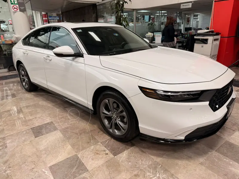 Foto Honda Accord Prime usado (2023) color Blanco financiado en mensualidades(enganche $208,582 mensualidades desde $8,776)