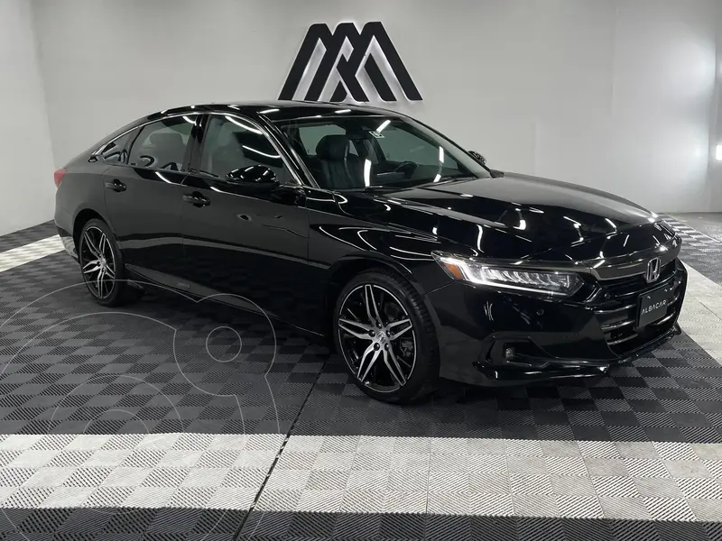 Foto Honda Accord Touring usado (2021) color Negro precio $467,999