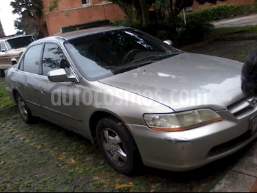 Honda Accord EX usado (1999) color Plata precio u$s1.200