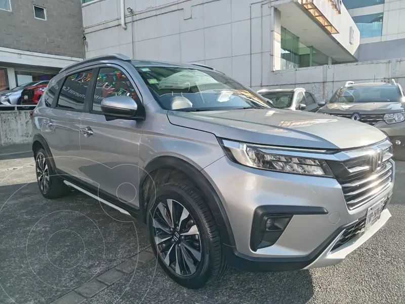 Foto Honda BR-V Touring usado (2024) color plateado precio $445,000