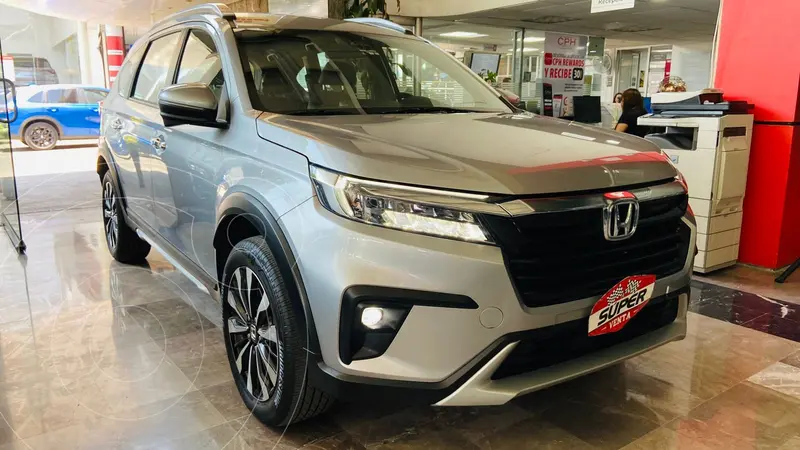 Foto Honda BR-V Touring usado (2024) color plateado financiado en mensualidades(enganche $192,103 mensualidades desde $10,327)
