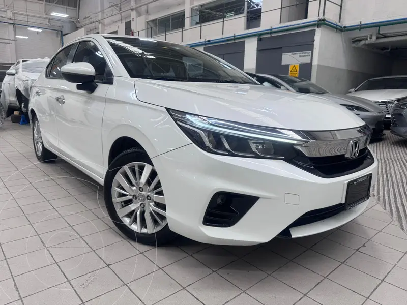 Foto Honda City Prime Aut usado (2023) color plateado financiado en mensualidades(enganche $142,078 mensualidades desde $6,104)