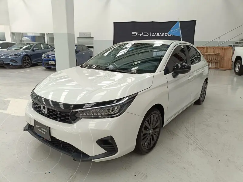 Foto Honda City Touring usado (2024) color Blanco precio $340,000