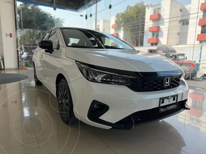 Foto Honda City Touring usado (2024) color Blanco financiado en mensualidades(enganche $124,869 mensualidades desde $8,320)