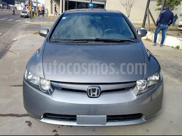 foto Honda Civic 1.8 LXS usado (2007) color Gris Oscuro precio $270.000