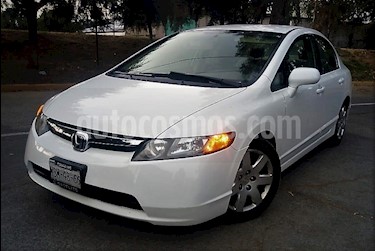 Foto venta Auto usado Honda Civic 4p LX Sedan Aut (2007) color Amarillo precio $110,000