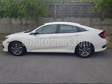 foto Honda Civic EX 1.8L usado (2016) color Blanco Marfil precio $243,000
