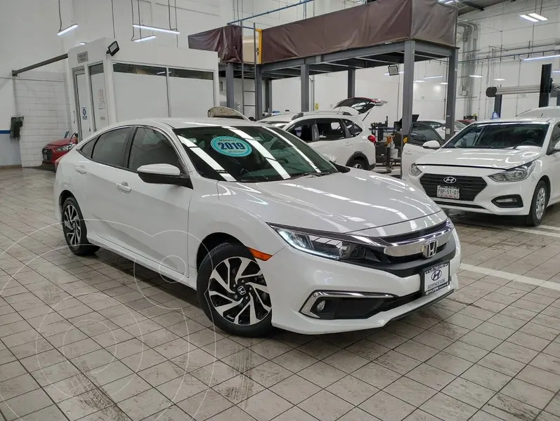 Honda Civic i-Style Aut usado (2019) color Blanco precio $370,000