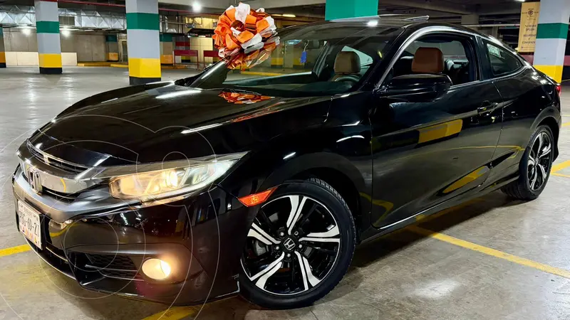 Foto Honda Civic Coupe Turbo Aut usado (2016) color Negro Cristal financiado en mensualidades(enganche $63,000 mensualidades desde $5,600)