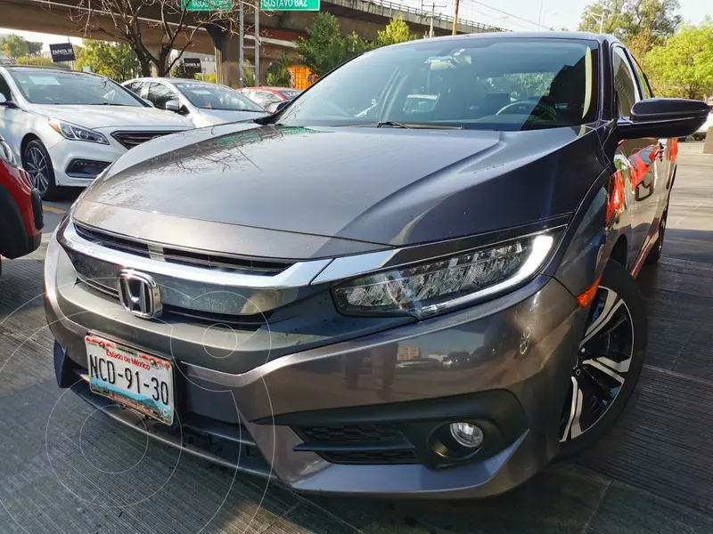 Foto Honda Civic Touring Aut usado (2018) color Gris financiado en mensualidades(enganche $95,000 mensualidades desde $9,620)