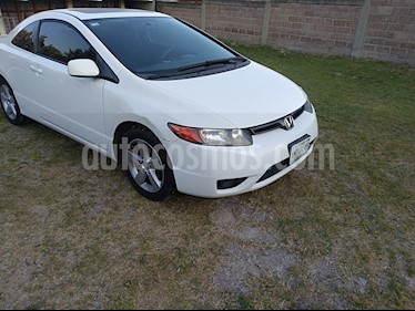 Foto Honda Civic Coupe EX 1.8L usado (2007) color Blanco precio $98,000