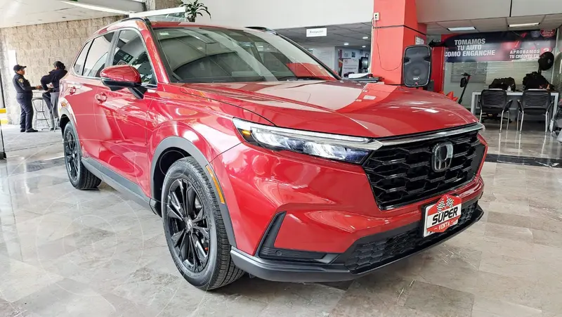 Foto Honda CR-V Touring usado (2023) color Rojo precio $657,000
